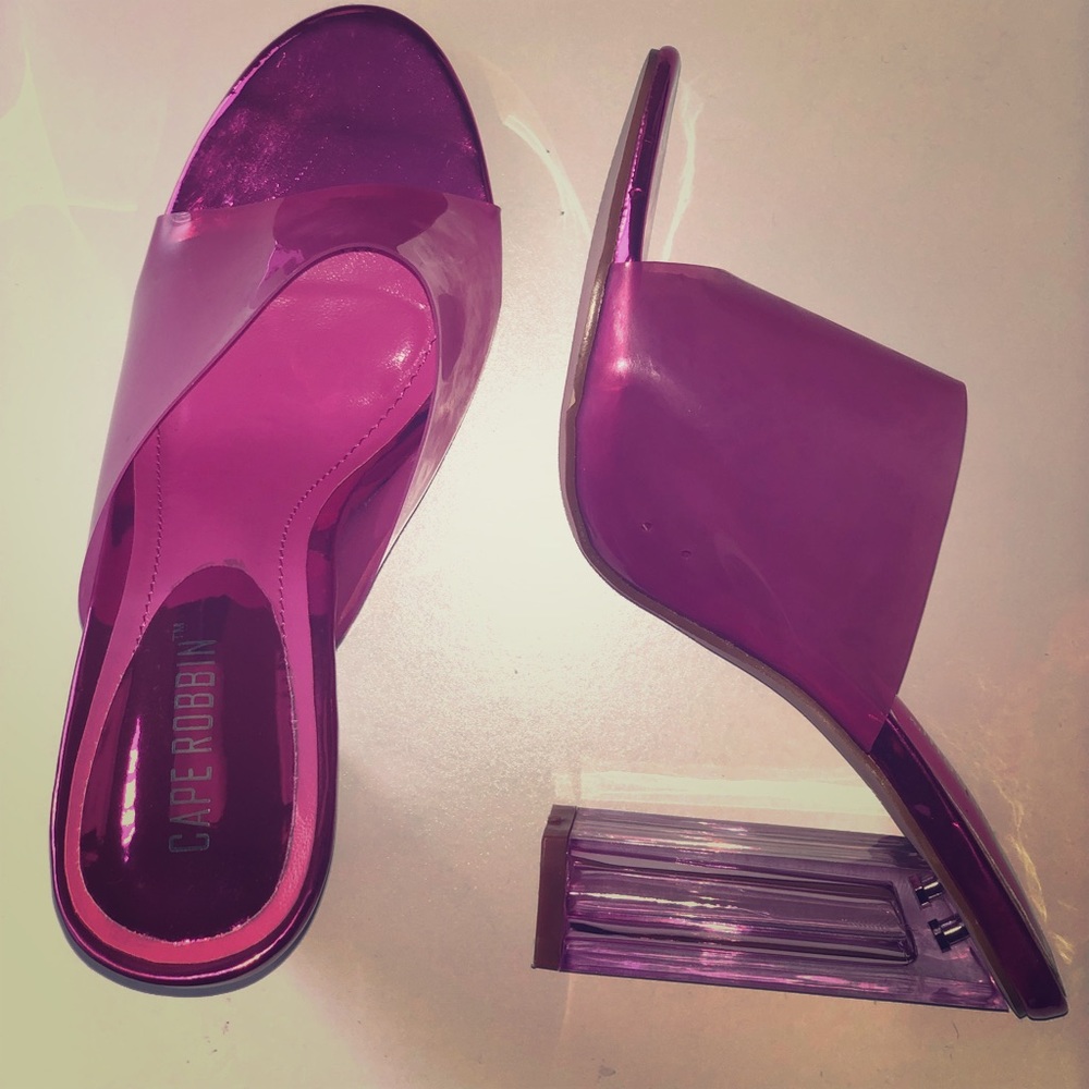Women’s shoes